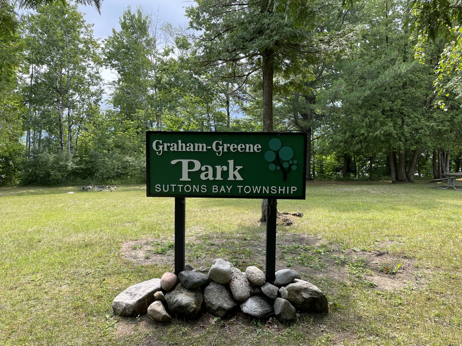 Graham-Green Park Sign